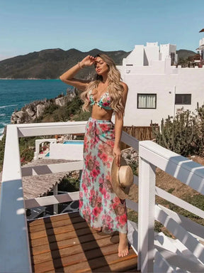 Conjunto 3 Peças Biquíni e Saída de Praia Clara